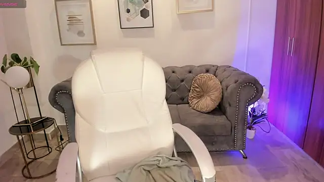 alana_martiins's cam snapshot