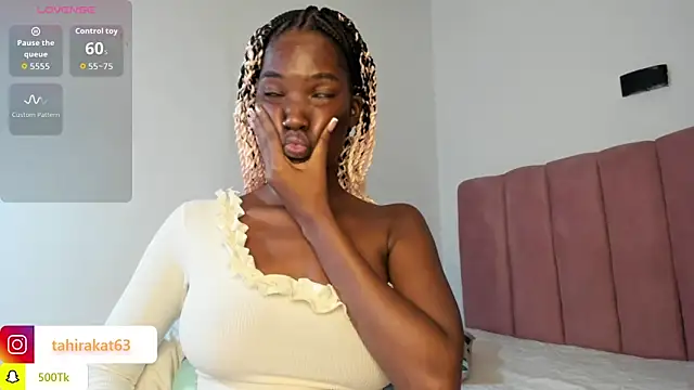 Tahira_21_'s cam snapshot