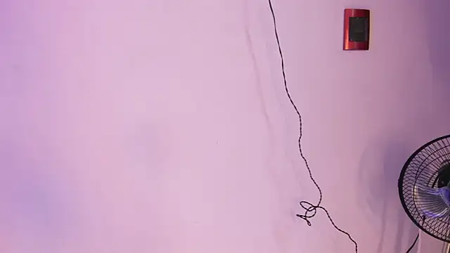 Caroline_Millerr's cam snapshot