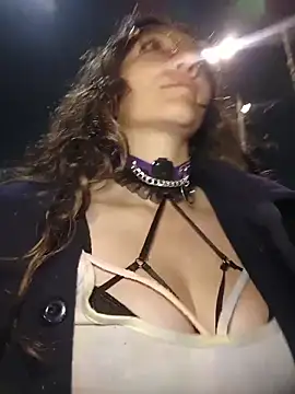 Lucy_colee live sex cam