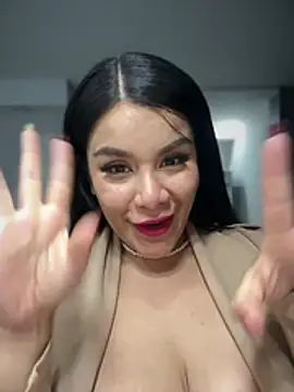 Issane_Peru live sex cam