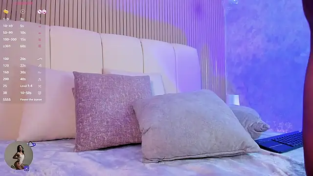 Ivana_Hall live sex cam