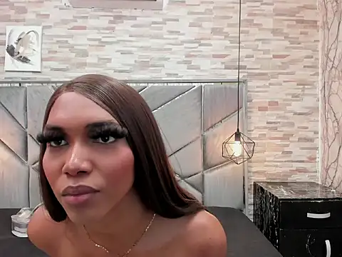 Fantasy_Trans_ live sex cam