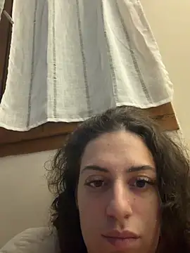 CoquineCharmeuse live sex cam