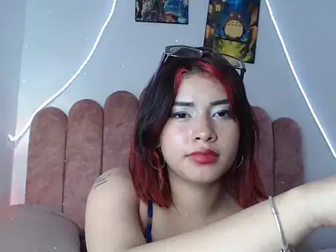 Raven_Goth8's cam snapshot