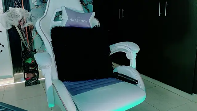 Madison_Jackson's cam snapshot