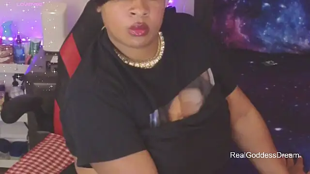 realgoddessdream's cam snapshot