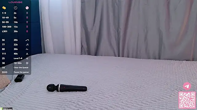 Pinky_poetry's cam snapshot