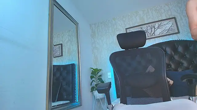 Lander_Cruz live sex cam