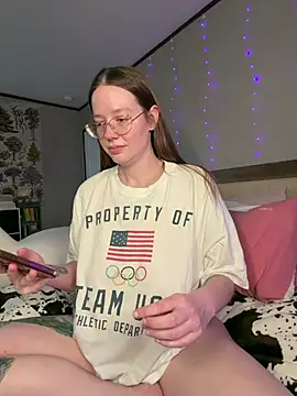 Sweetdee222x's cam snapshot