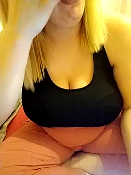 sevimlikelebek29 live sex cam