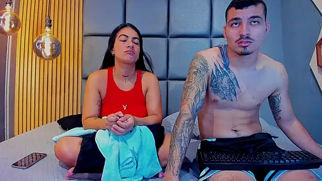 ZOE_GIANLUCA's cam snapshot