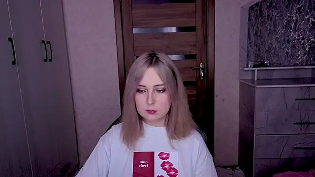 Kristy-Max live sex cam