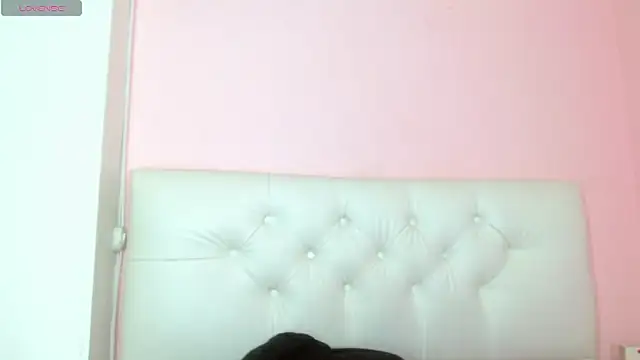 x_isabella_x live sex cam