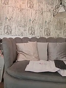 IsisBlake's cam snapshot