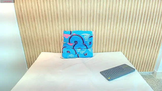 Frayhot777 live sex cam