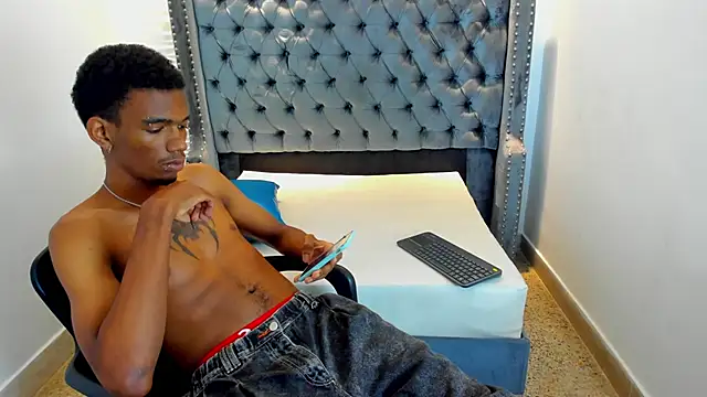 nero_reyd live sex cam