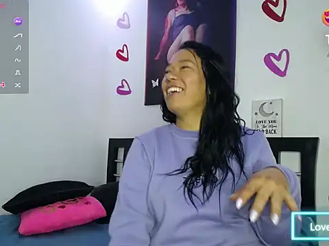 Kylee79's cam snapshot