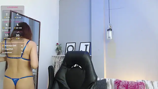 KendallWood_'s cam snapshot