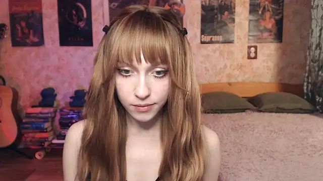 Friendly_Ellie's cam snapshot