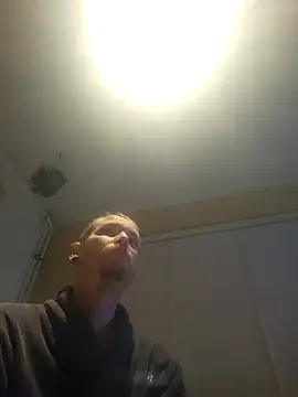 piercingpik's cam snapshot