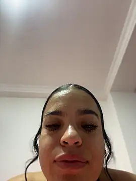 JuanitaMore01's cam snapshot