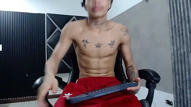 Dogan_Renzo0's cam snapshot