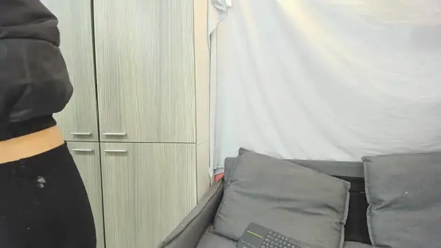 Mhelanny2's cam snapshot