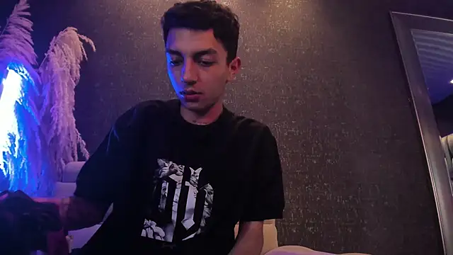 NickandAbby_'s cam snapshot