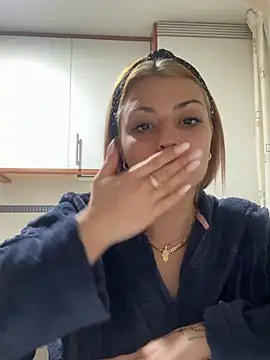 Noeliagglow's cam snapshot