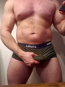 AlphaGymMale's cam snapshot