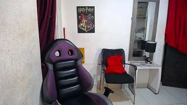 diabla_sexyboobs's cam snapshot