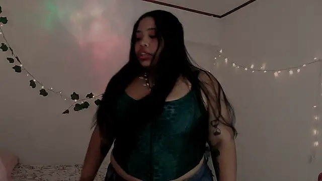 Juicy_elenxx's cam snapshot