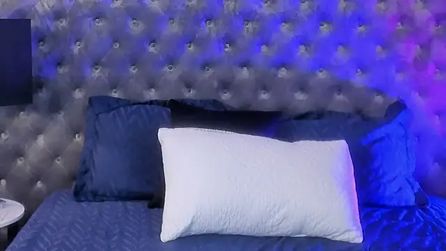 RouseColins's cam snapshot