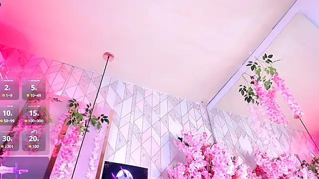 BriannaRoses live sex cam