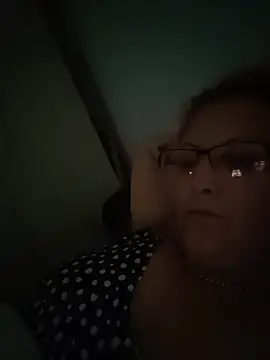 Divineblond live sex cam