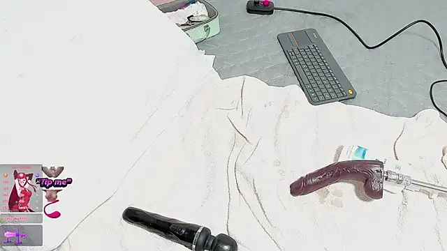 blondeb201 live sex cam