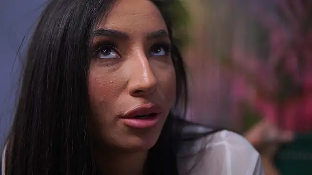 GinaValentinna live sex cam