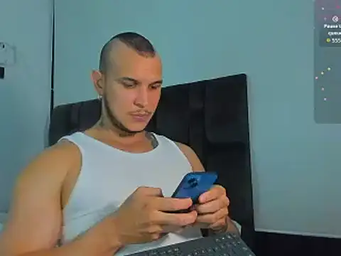 austinoficial's cam snapshot