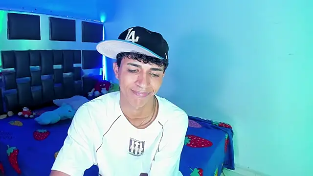 boyswantingplay's cam snapshot