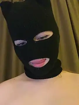 LazyLuna's cam snapshot