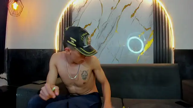 Golden_princess's cam snapshot