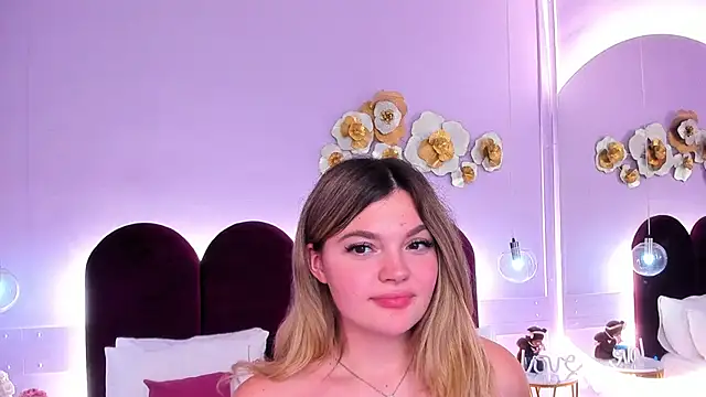 ZaraBloom's cam snapshot