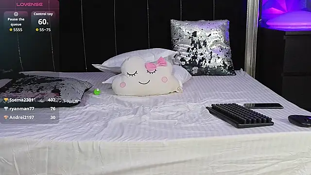 Tarra_Star's cam snapshot