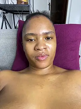 _Fifi's cam snapshot