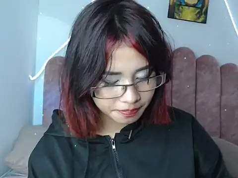 Raven_Goth8's cam snapshot