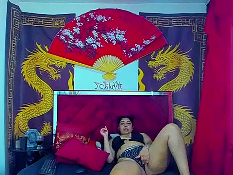 Latin_bigbutt's cam snapshot