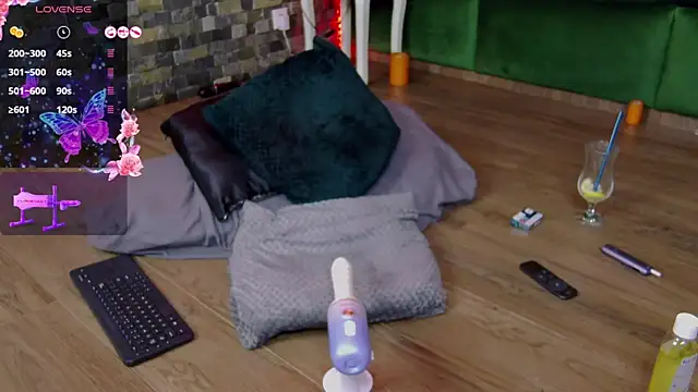 SelenSummer's cam snapshot