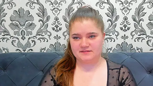 LissaBigTitts's cam snapshot