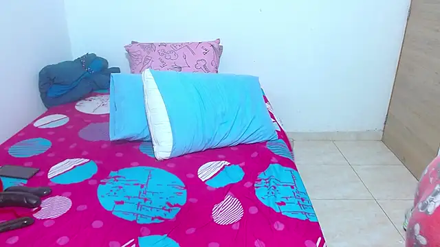 daniela_pra's cam snapshot